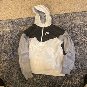 Nike boys windbreaker White/Gray
